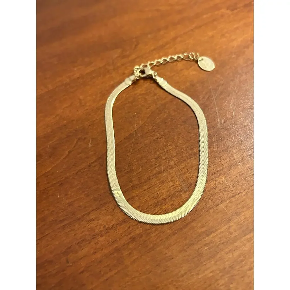 Claire's Gold Tone Herringbone Chain Bracelet 8
